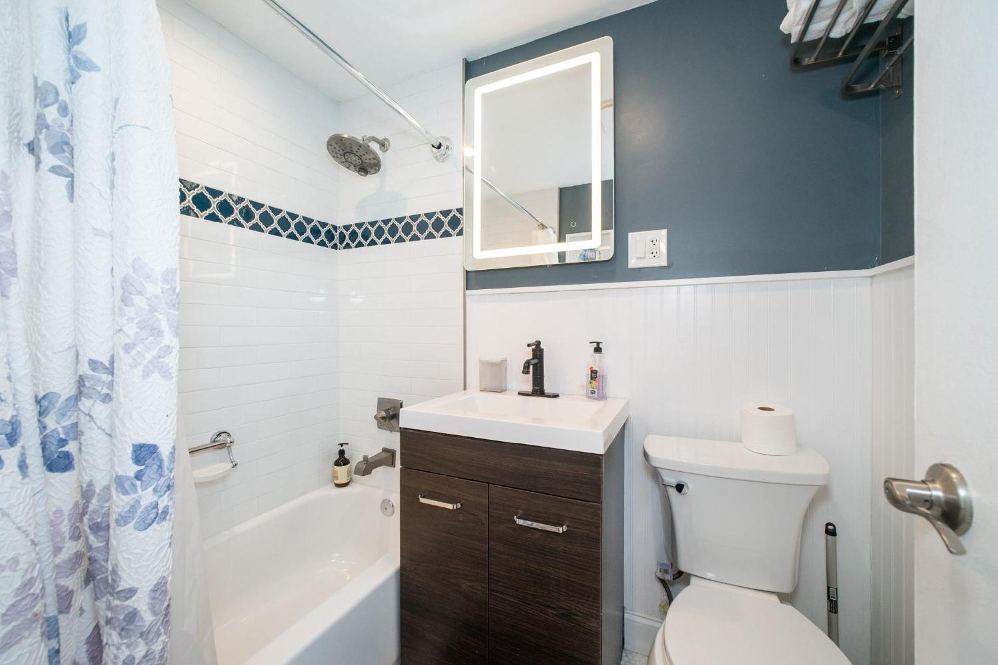 Just Renovated 3 Br/2Bath/ Parking+ Downtown View Apartment แอตแลนตา ภายนอก รูปภาพ